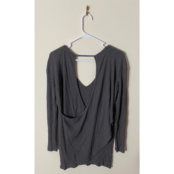 JustFab long sleeve gray waffle knit shirt M - Picture 2 of 4